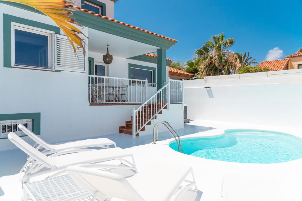 Villa Veaco Beach With Jacuzzi And Private Pool Коральео Экстерьер фото